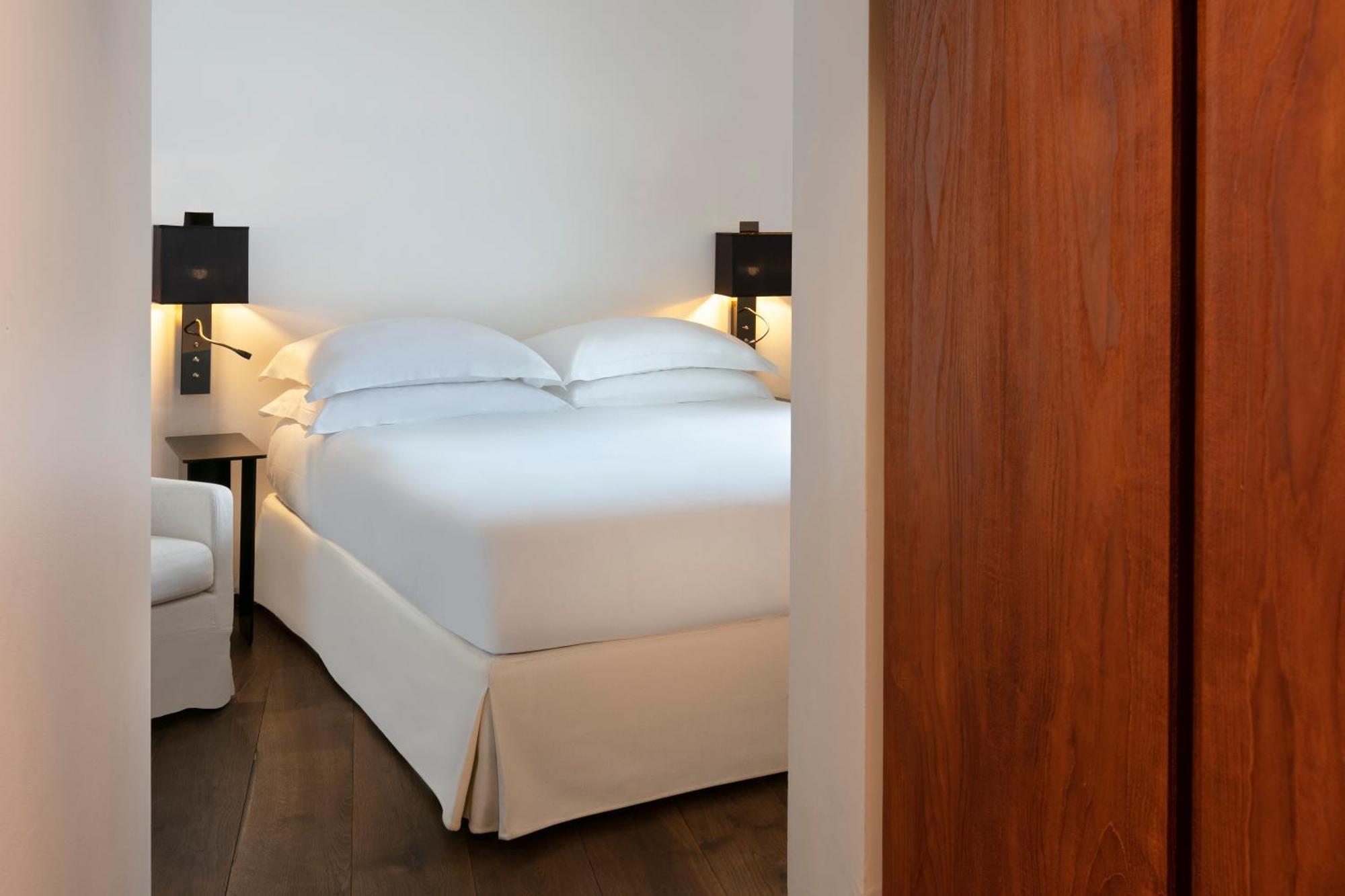 Le Metropolitan, Tour Eiffel, A Tribute Portfolio 4*