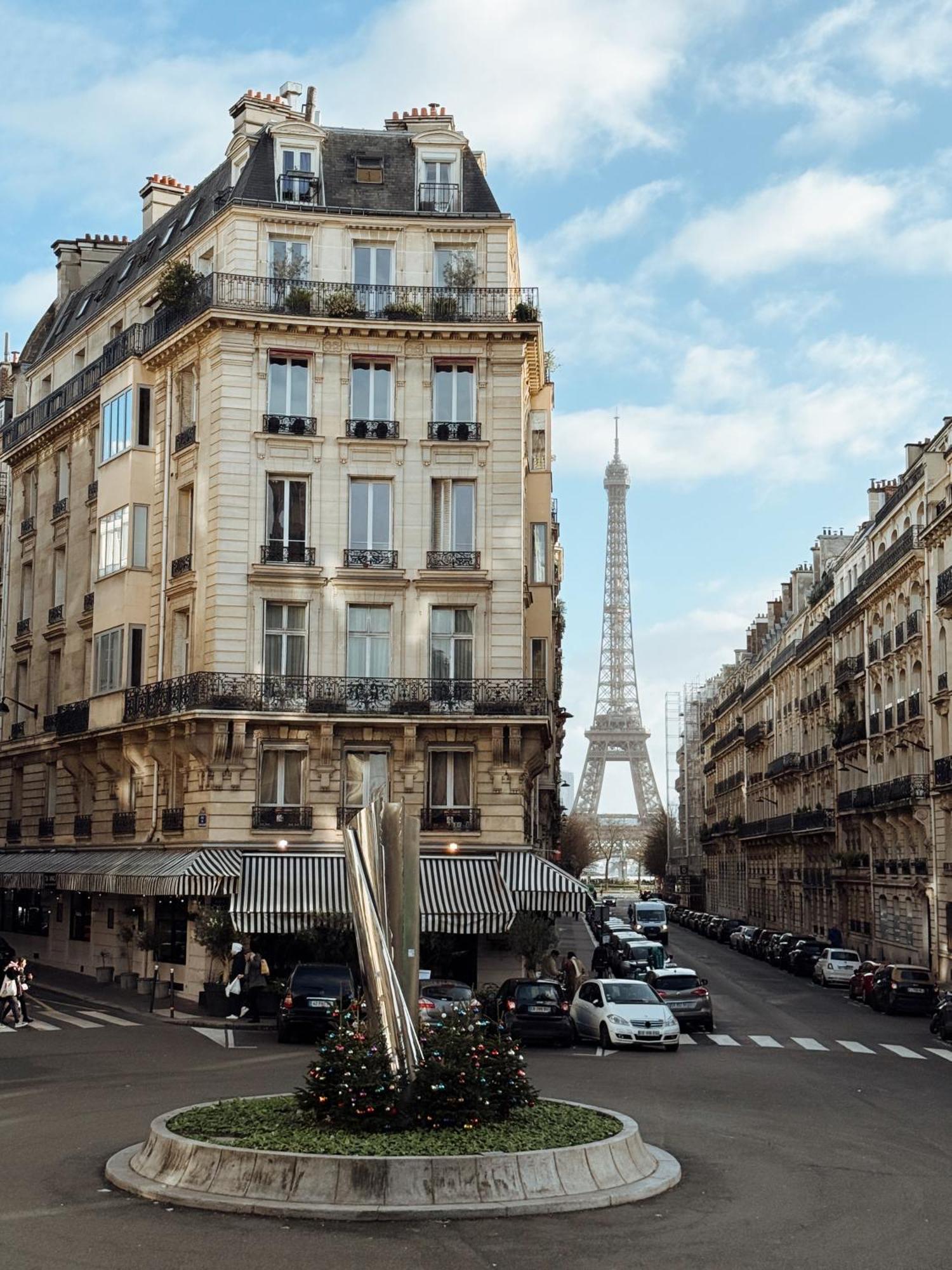 Le Metropolitan, Tour Eiffel, A Tribute Portfolio Parigi