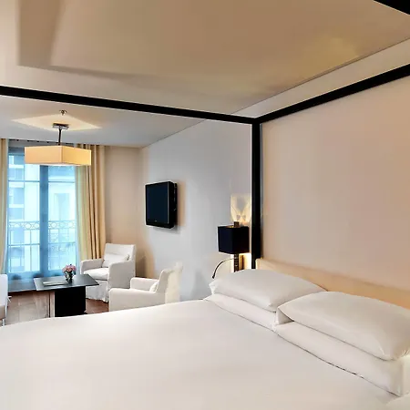 Le Metropolitan, Tour Eiffel, A Tribute Portfolio 4*