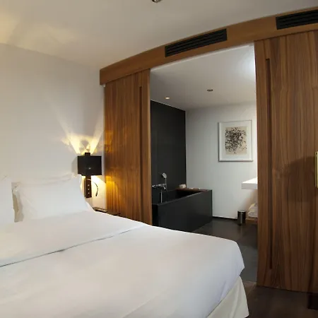 Le Metropolitan, Tour Eiffel, A Tribute Portfolio 4* Parigi