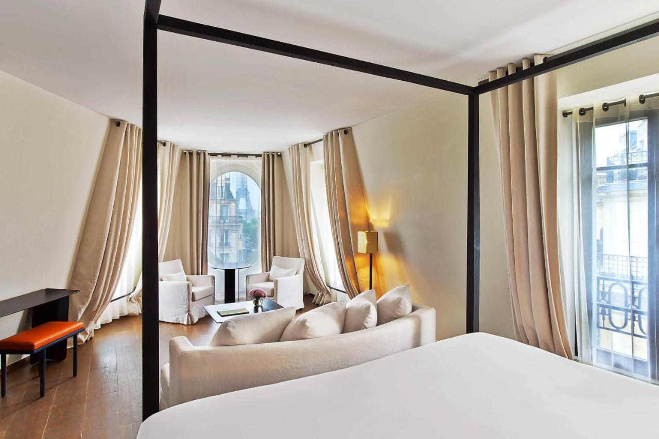 Hotel Le Metropolitan, Tour Eiffel, A Tribute Portfolio